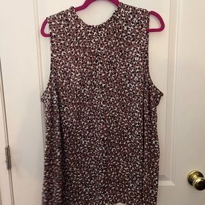 Plus size 2 torrid sleeveless blouse